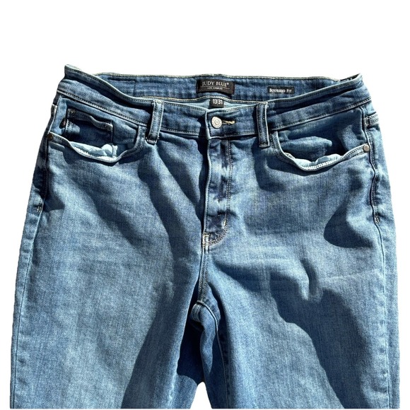 Judy Blue Women's Boyfriend Fit Blue Jeans Size 13/31 X26 Raw Hem Mid Rise - Picture 9 of 9